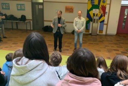 Schülerinnen und Schüler des Bildungszentrums Meckenbeuren zeigen Herz: Arbeitseinsatz für den guten Zweck am Tag des Ehrenamts